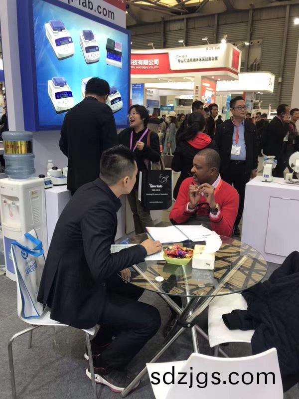  其(qi)林(lin)貝(bei)爾儀(yi)器(qi)圓(yuan)滿結(jie)束慕(mu)尼黑上(shang)海分(fen)析(xi)生(sheng)化展